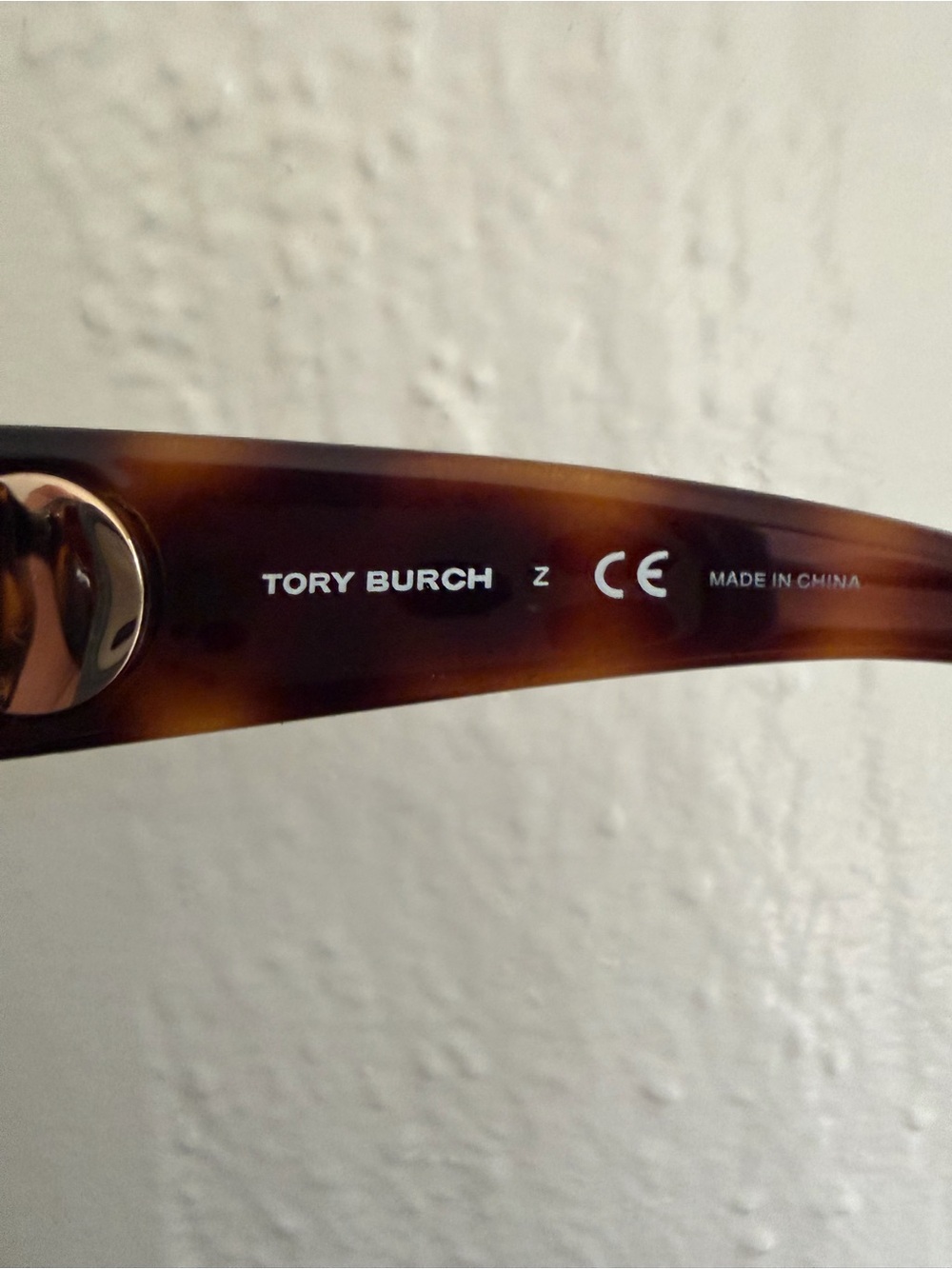 Tory Burch Tortoiseshell Frame Sunglasses with Gold Trim - Picture 9 of 9